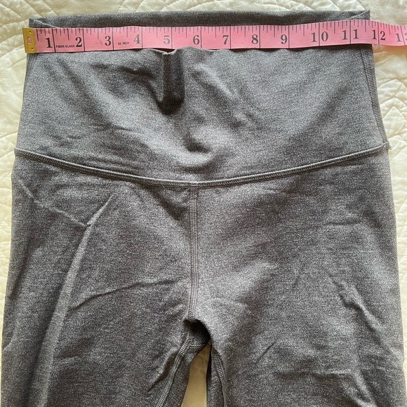 20% OFF 2+ BUNDLES! Lululemon Leggings. Charcoal. Size 6 - Picture 8 of 11
